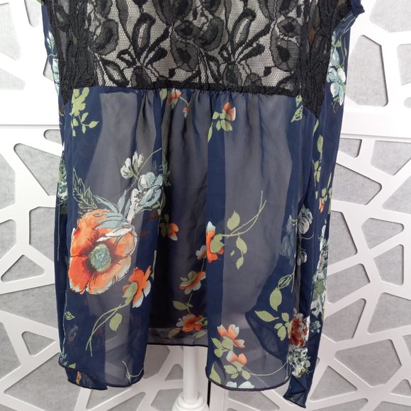 Color Swatch Medium Sheer Floral And Black Lace Vest - Picture 8 of 11